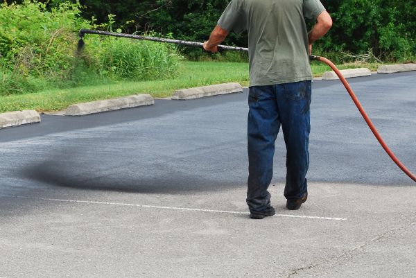 Lot Sealcoating in Issaquah